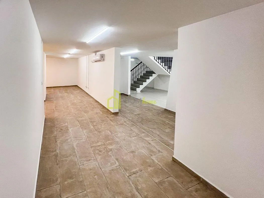Rent, office space, 294m², Blok 5, Podgorica