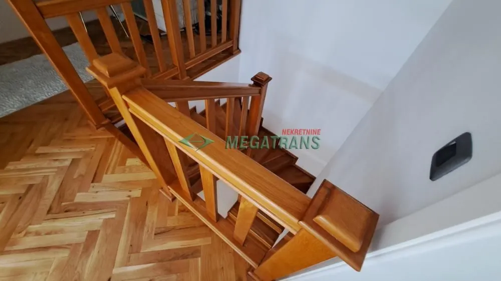 Izdavanje, četvorosoban stan, 112m², Grbavica, Novi Sad Sve Podlokacije