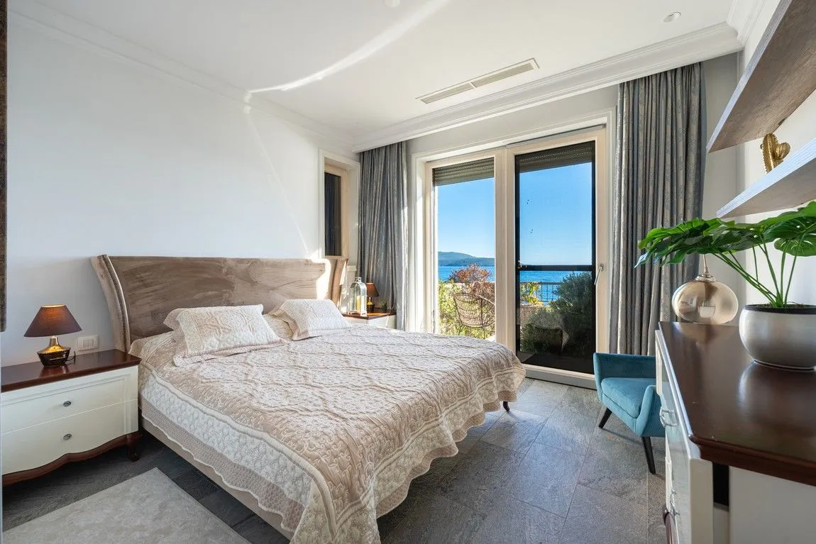 Prodaja, trosoban stan, 108m², Luštica, Tivat