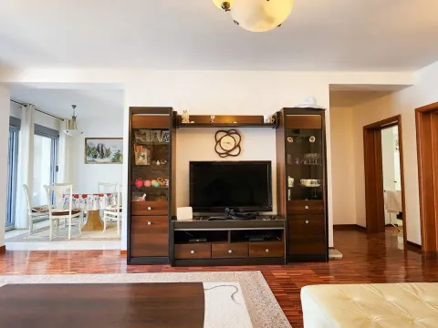 Prodaja, stan, 105m², Kotor, Crna Gora - image 4