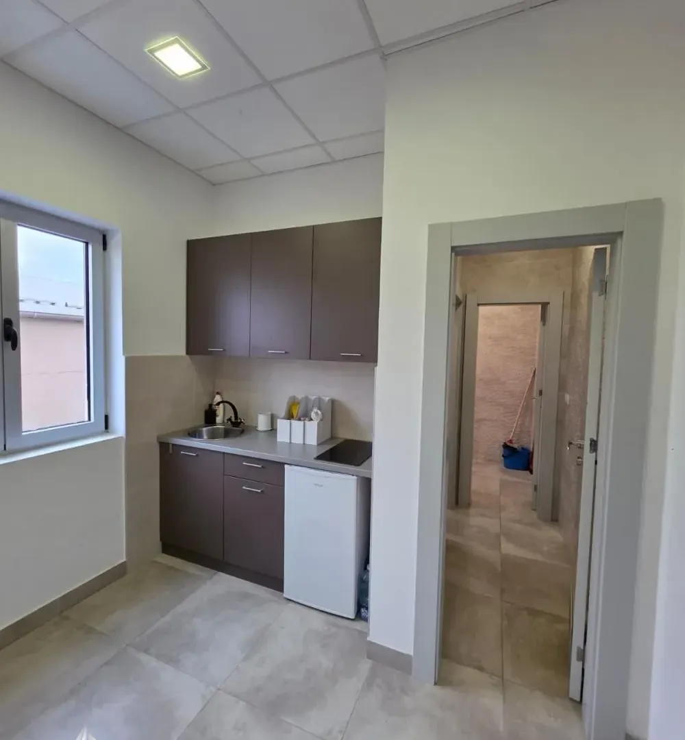 Rent, office space, 400m², Leštane, Grocka