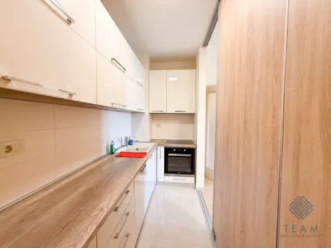 Prodaja, dvosoban stan, 68m², City Kvart, Podgorica - image 5