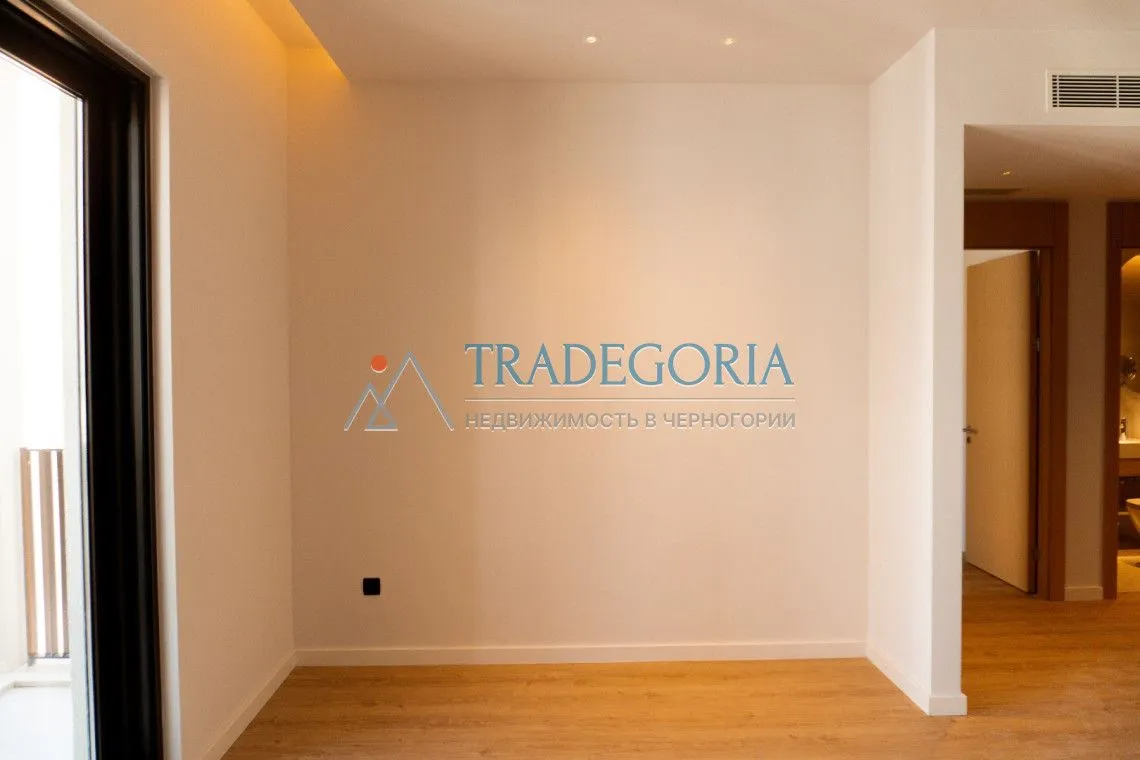 Prodaja, jednosoban stan, 56m², Tivat, Crna Gora