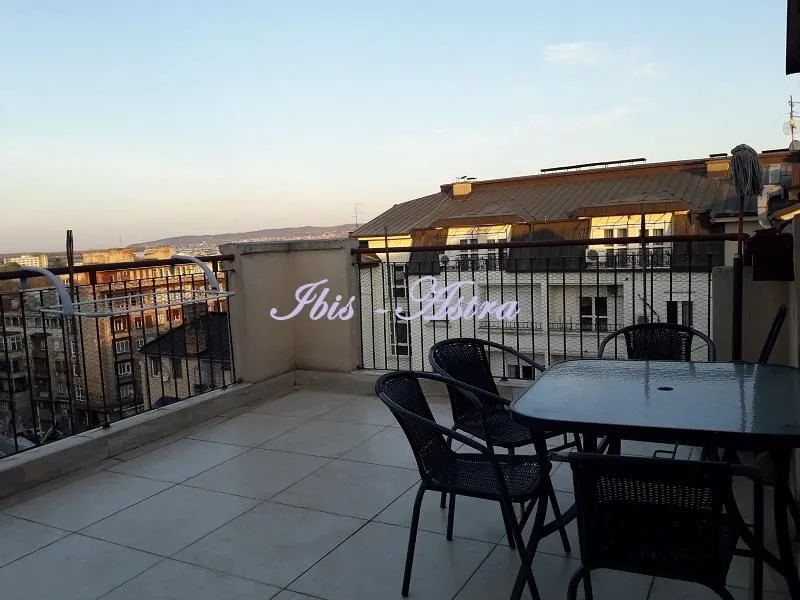 Rent, four bedroom apartment, 83m², Stari Grad, Beograd