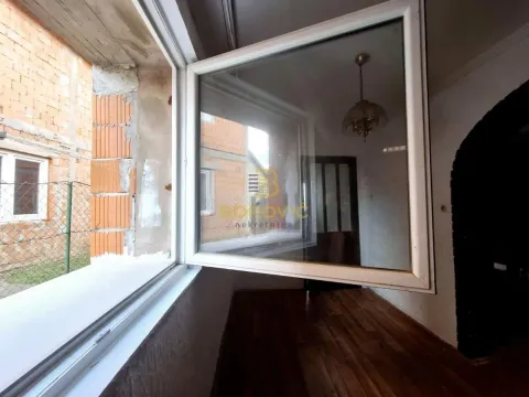 Sale, house, 188m², Voždovac Sve Podlokacije, Beograd - image 12