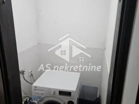 Izdavanje, kuća, 323m², Olimp, Zvezdara Sve Podlokacije - image 11