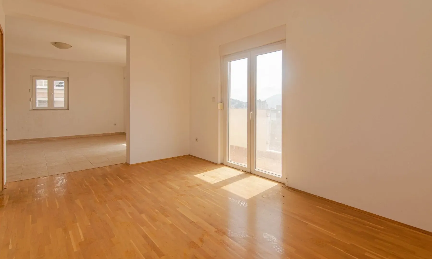 Prodaja, dvosoban stan, 72m², Igalo-Petlja, Herceg Novi