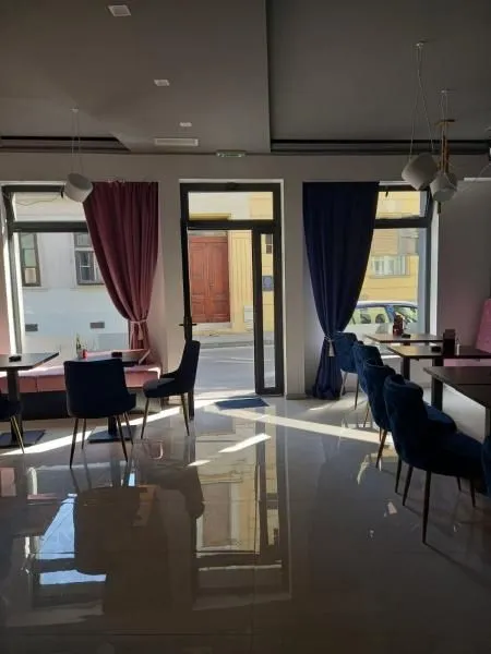 Prodaja, ugostiteljski objekat, 226m², Sremski Karlovci, Novi Sad