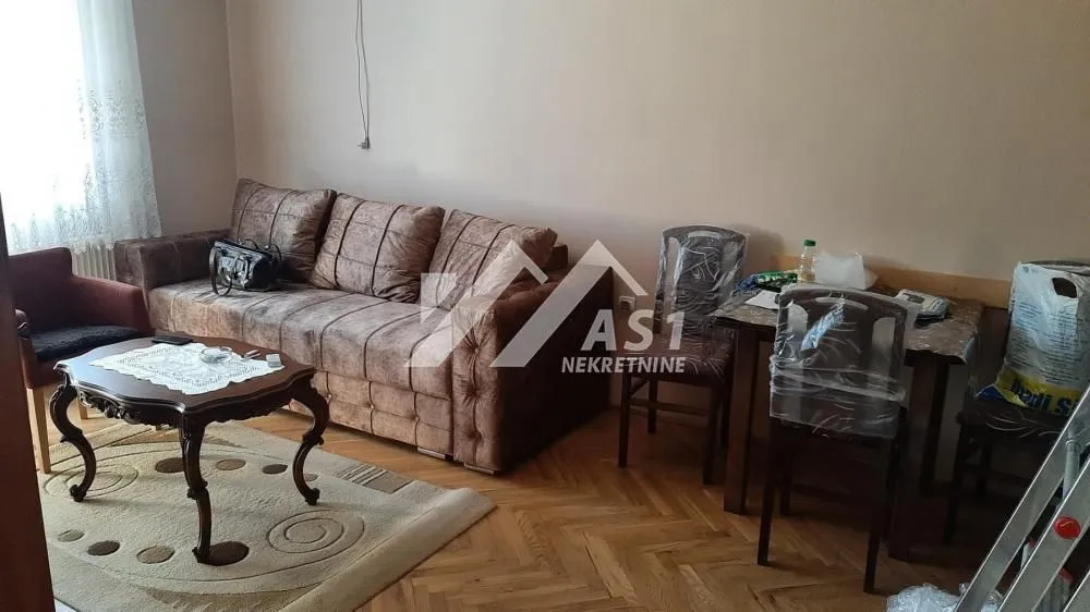 Izdavanje, jednosoban stan, 42m², Banatić, Novi Sad Sve Podlokacije