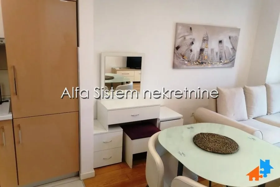 Rent, two bedroom apartment, 55m², Novi Beograd Blok 67, Novi Beograd Sve Podlokacije