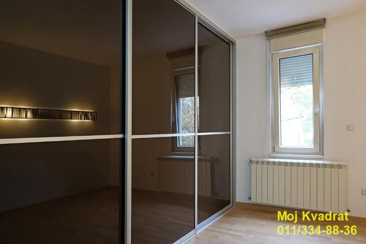 Prodaja, četvorosoban stan, 105m², Vračar Sve Podlokacije, Beograd