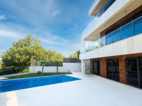 Sale, house, 632m², Drobni pijesak, Budva - image 6