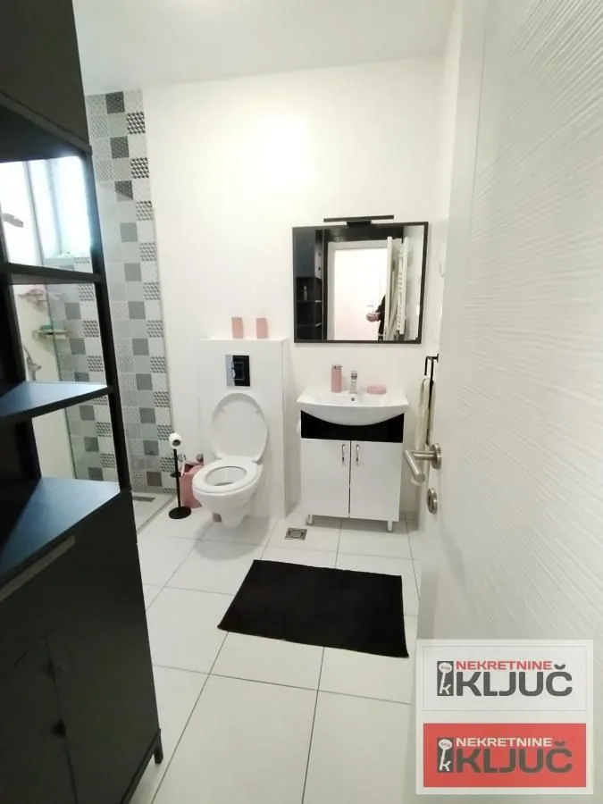 Rent, three bedroom apartment, 67m², Bulevar patrijarha Pavla, Novi Sad Sve Podlokacije