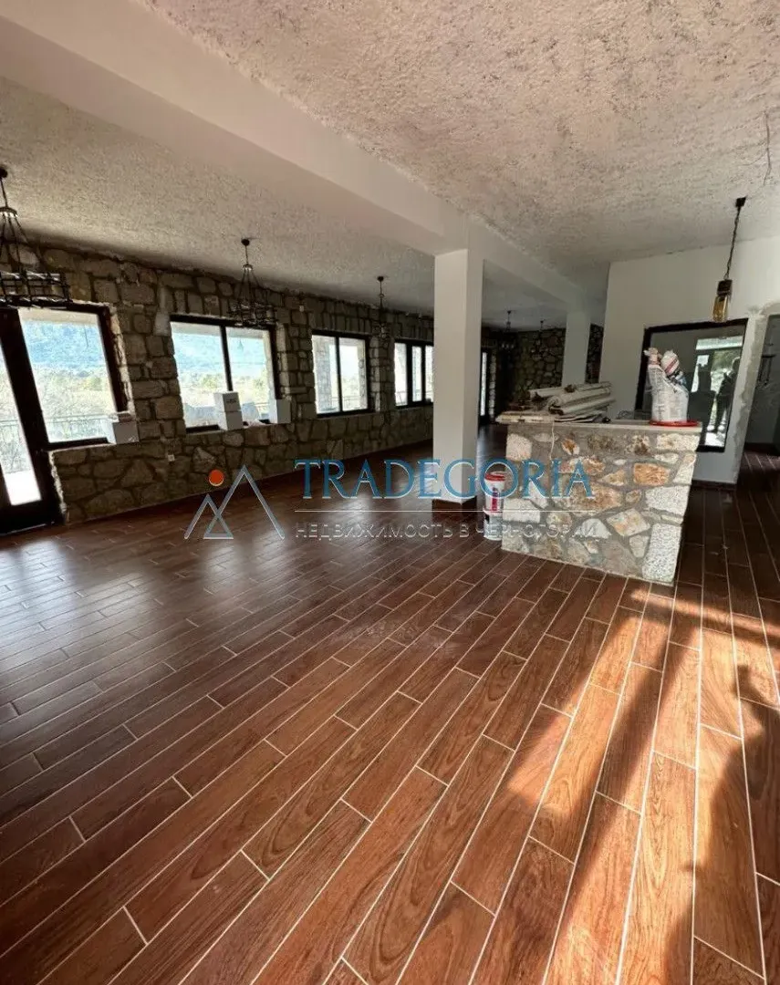 Prodaja, ugostiteljski objekat, 400m², Danilovgrad, Crna Gora