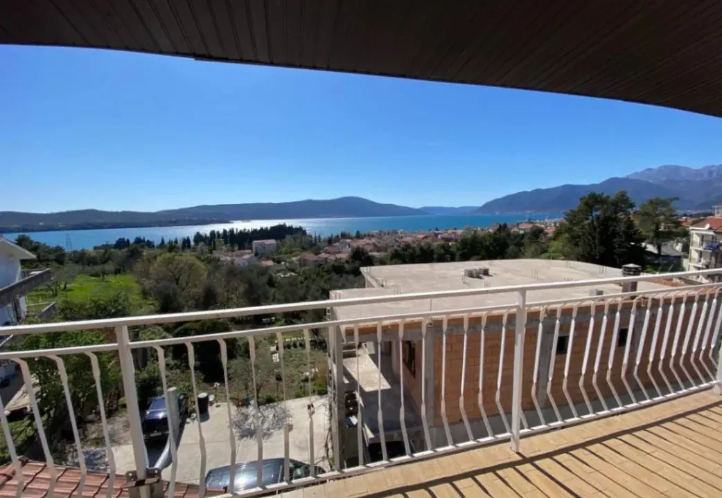 Prodaja, kuća, 180m², Tivat, Crna Gora