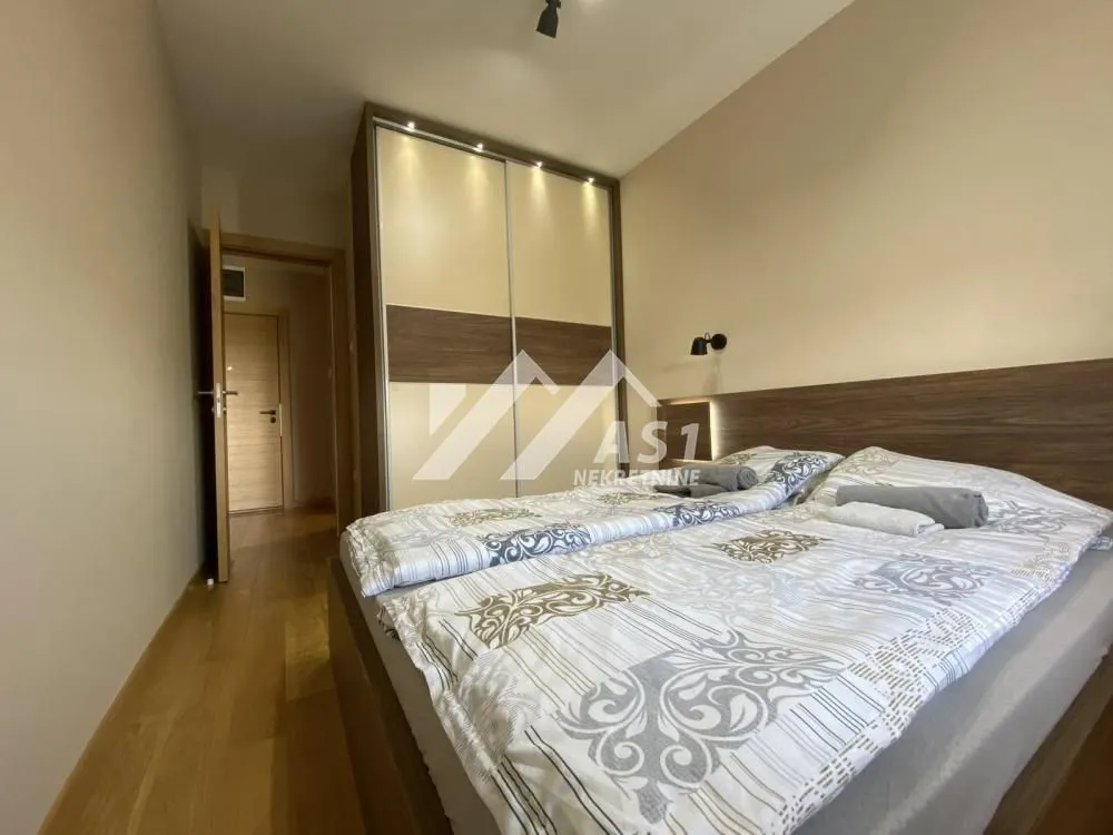 Izdavanje, jednosoban stan, 42m², Rotkvarija, Novi Sad Sve Podlokacije