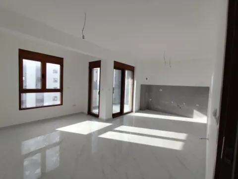 Sale, two bedroom apartment, 72m², Šušanj, Bar - image 11