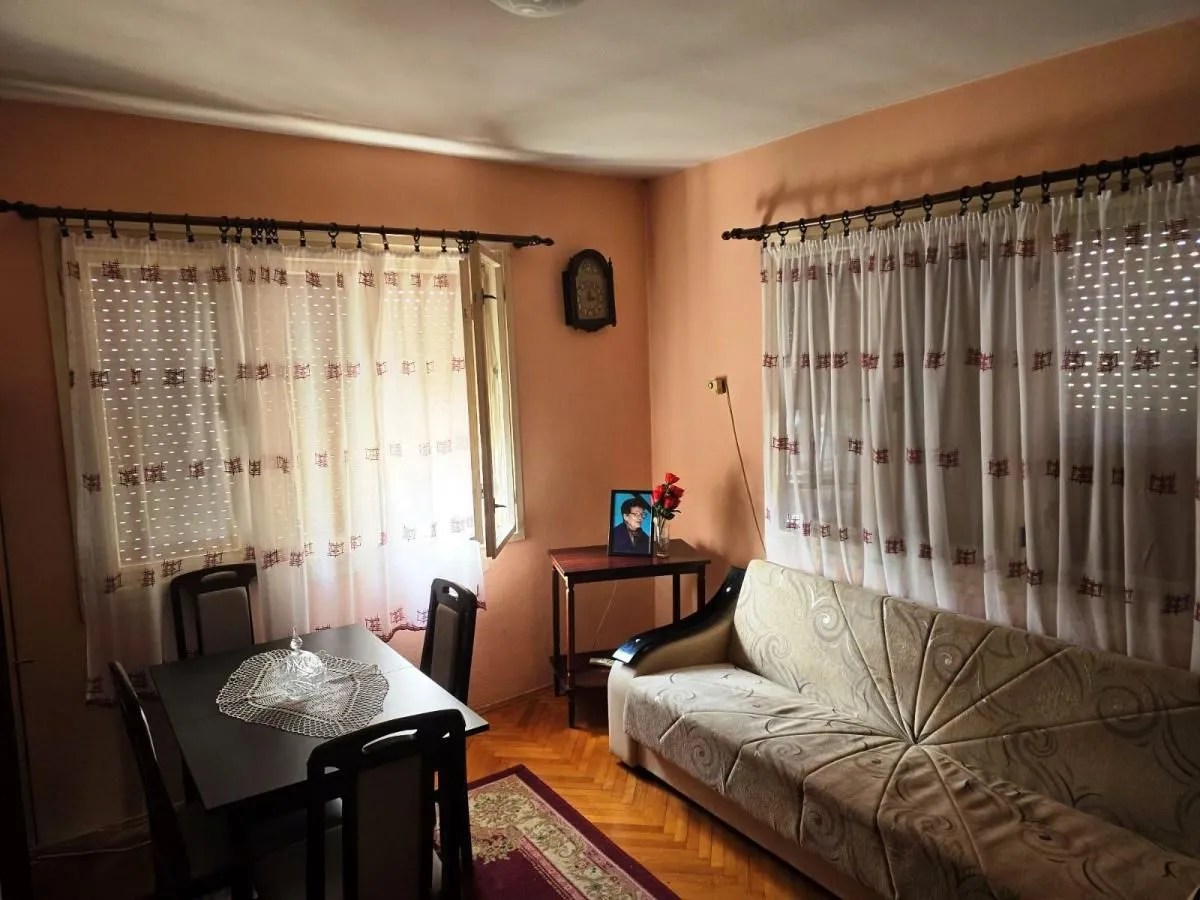 Sale, house, 260m², Ledena Stena, Niš