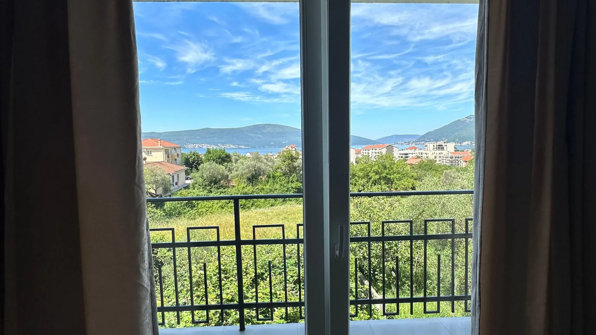 Rent, one bedroom apartment, 48m², Seljanovo, Tivat