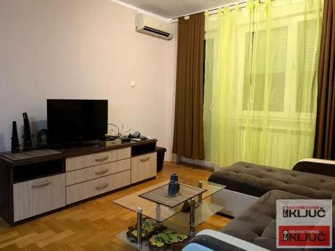 Prodaja, dvosoban stan, 44m², Bulevar Evrope, Novi Sad Sve Podlokacije - image 9
