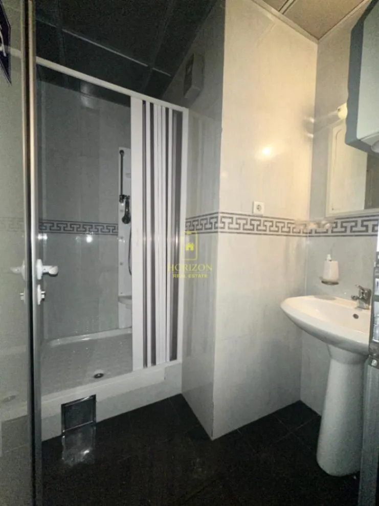 Izdavanje, poslovni prostor, 250m², Momišići, Podgorica