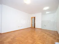 Izdavanje, jednosoban stan, 50m², Pobrežje, Podgorica - image 5