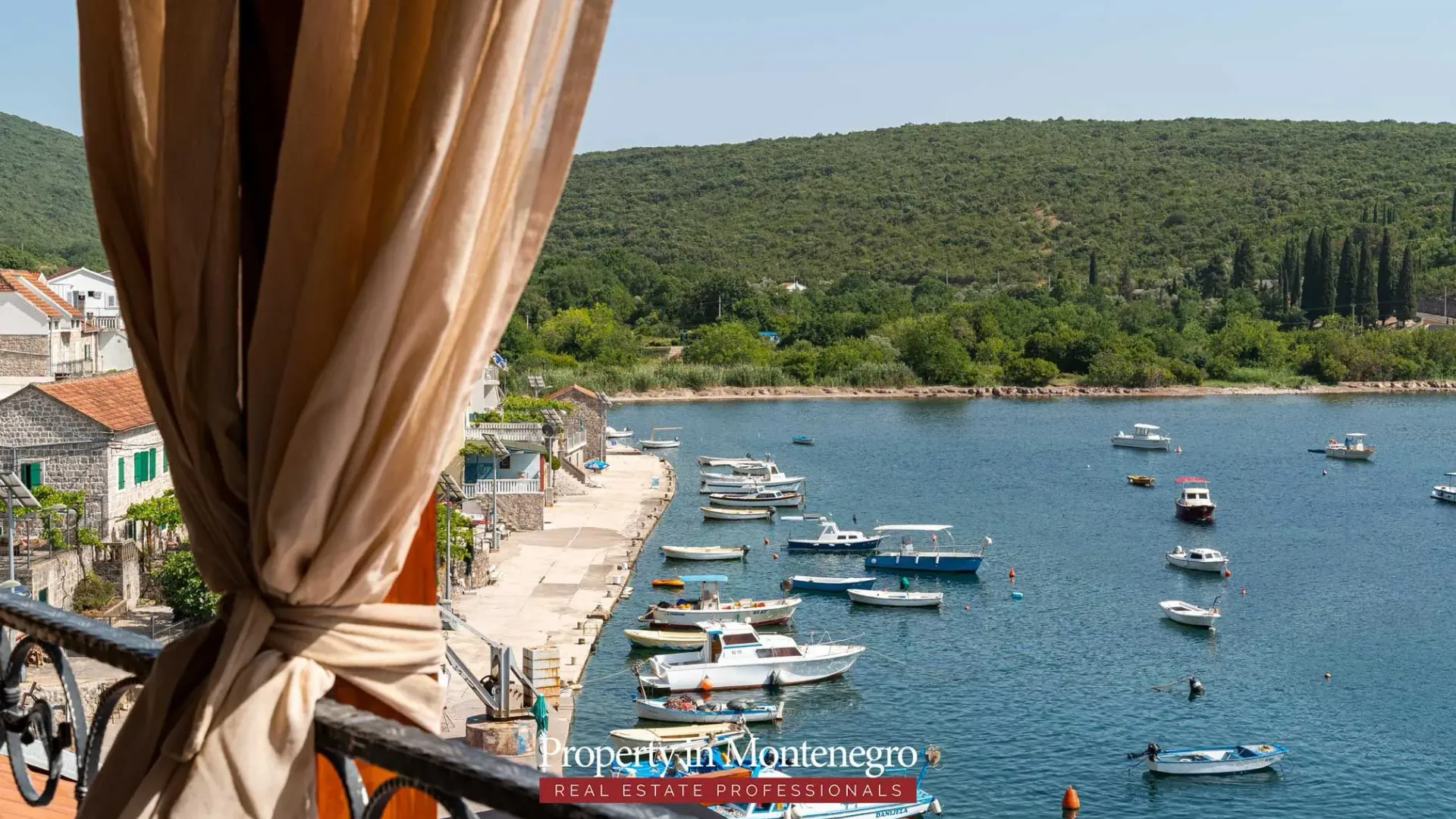 Sale, house, 266m², Kotor, Crna Gora