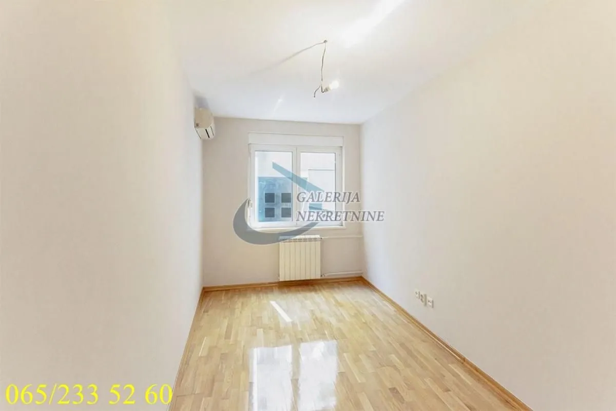Sale, two bedroom apartment, 74m², Vračar Hram, Vračar Sve Podlokacije