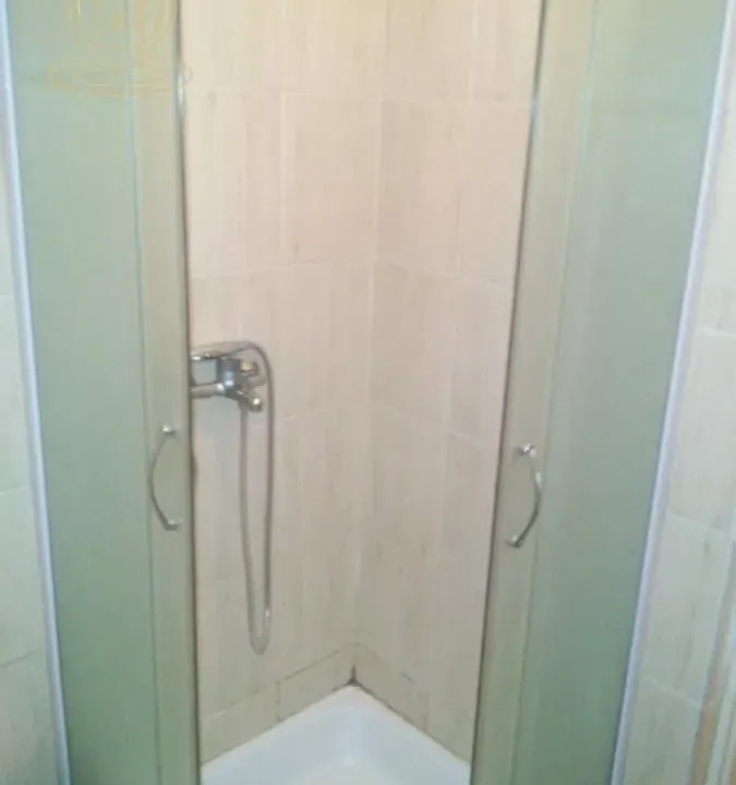 Izdavanje, garsonjera, 25m², Salajka, Novi Sad Sve Podlokacije