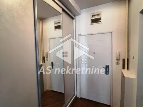 Izdavanje, dvosoban stan, 65m², Savski Venac, Beograd - image 16