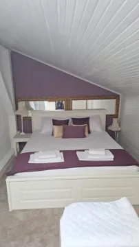 Sale, two bedroom apartment, 88m², Dobrota, Kotor - image 9