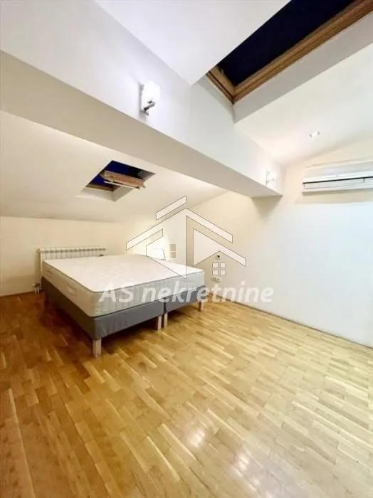 Sale, four bedroom apartment, 157m², Đeram Pijaca, Beograd