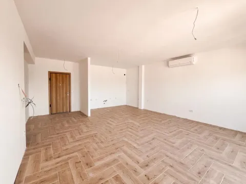 Prodaja, dvosoban stan, 87m², Tivat, Crna Gora - image 31