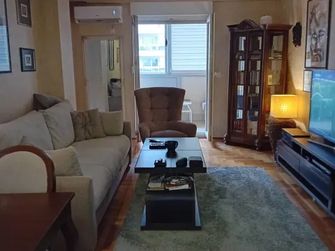 Prodaja, dvosoban stan, 79m², City Kvart, Podgorica - image 1