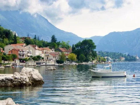 Prodaja, zemljište, 1370m2, Dobrota, Kotor Prodaja, zemljište, 1370m2, Dobrota, Kotor