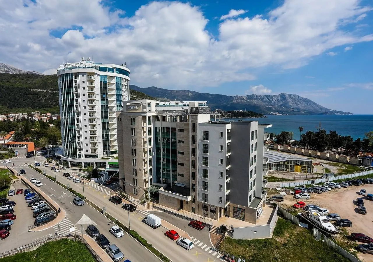 Rent, one bedroom apartment, 52m², Centar, Budva