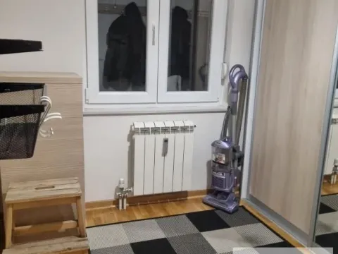 Izdavanje, trosoban stan, 45m², Autokomanda, Voždovac Sve Podlokacije - image 8