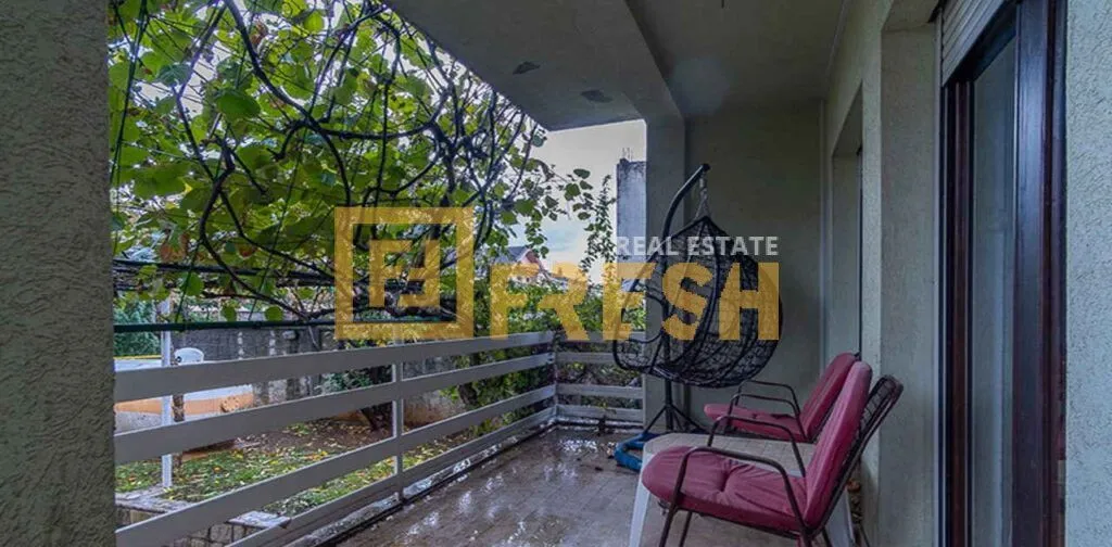 Rent, house, 250m², Stari Aerodrom, Podgorica