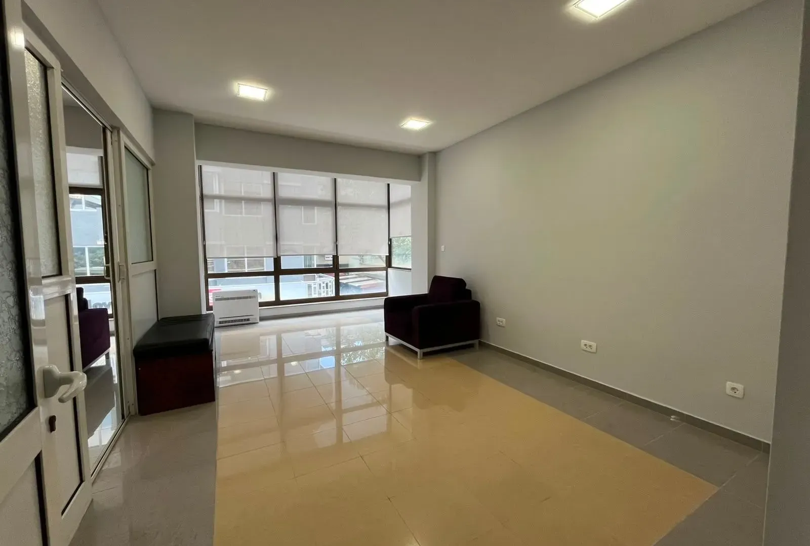 Rent, office space, 100m², Centar, Podgorica