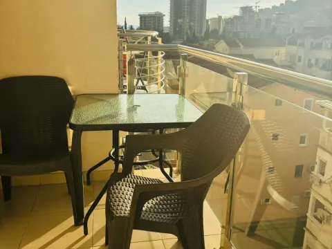 Izdavanje, jednosoban stan, 40m², Centar, Budva - image 11