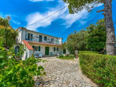 Prodaja, kuća, 150m², Radanovići, Kotor - image 1