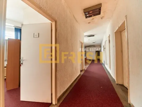 Rent, office space, 345m², Centar, Podgorica - image 23