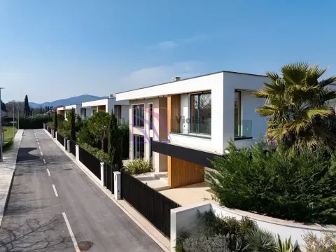 Rent, house, 262m², Gornja Gorica, Podgorica - image 5