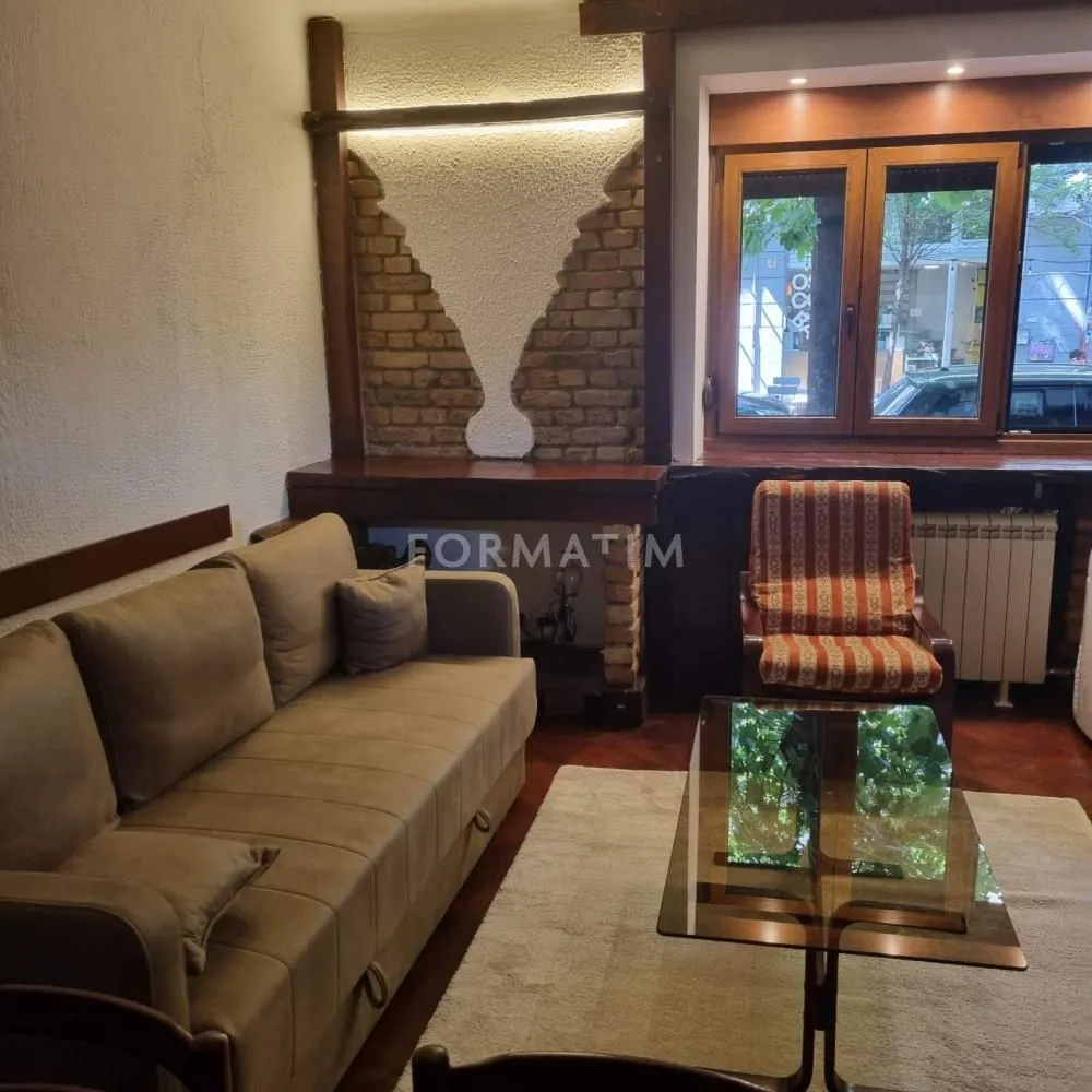 Izdavanje, dvosoban stan, 52m², Stari Grad, Beograd