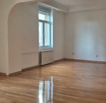 Izdavanje, garsonjera, 144m², Vračar Sve Podlokacije, Beograd - image 2