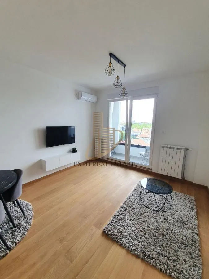 Prodaja, jednosoban stan, 43m², Bulevar Evrope, Novi Sad Sve Podlokacije