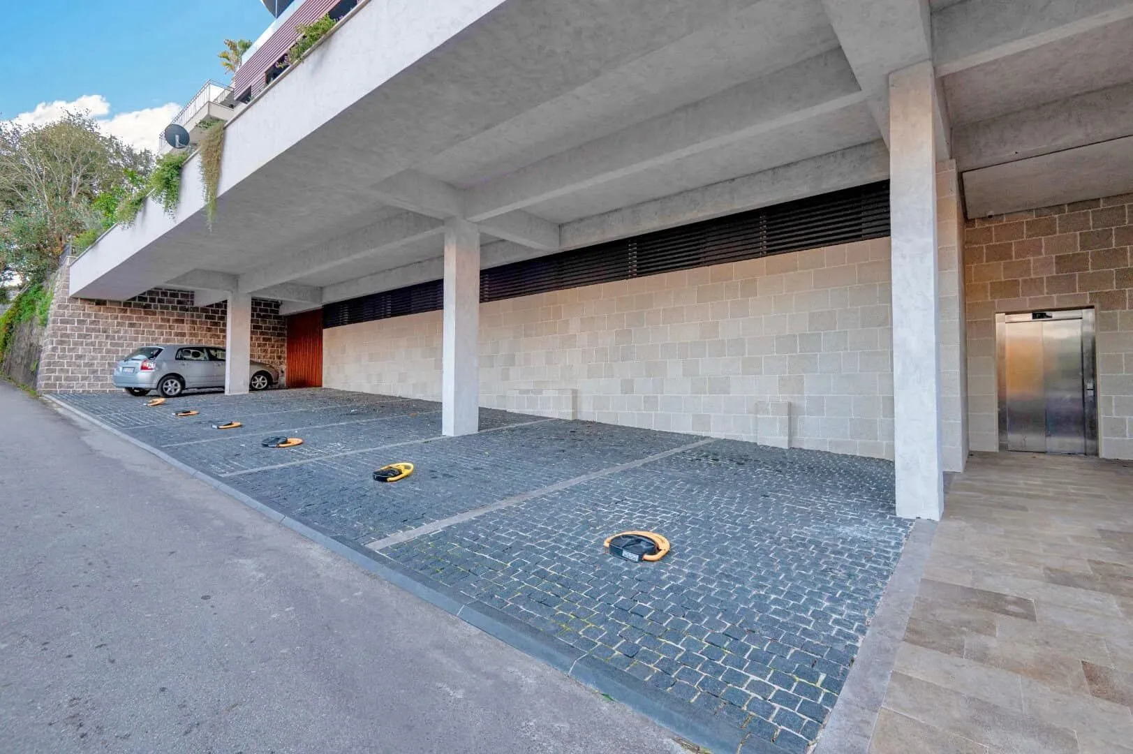 Sale, two bedroom apartment, 69m², Gospoština, Budva