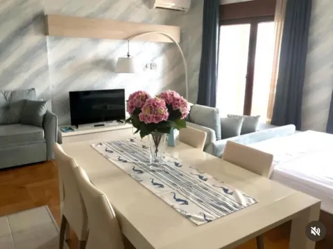 Sale, one bedroom apartment, 45m², Bečići, Budva - image 6