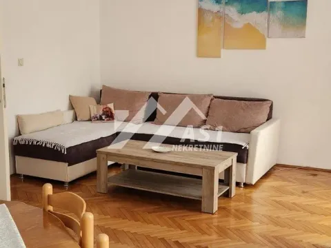 Izdavanje, dvosoban stan, 47m², Detelinara, Novi Sad Sve Podlokacije