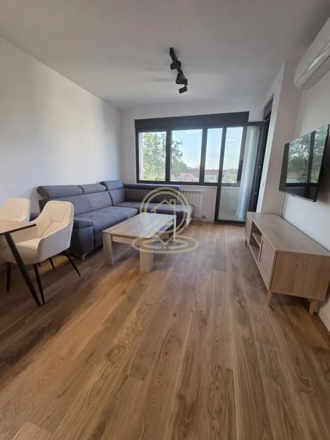 Rent, one bedroom apartment, 40m², Retenzija, Beograd